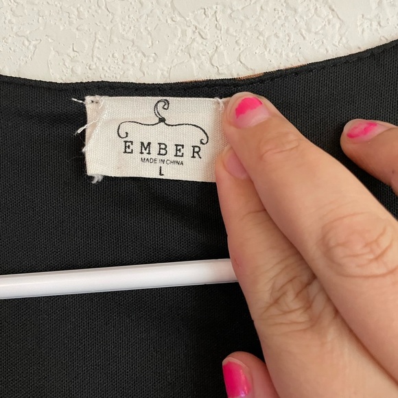 Ember Women’s Wild Elegance Leopard Print Wrap Blouse size L - Picture 4 of 7